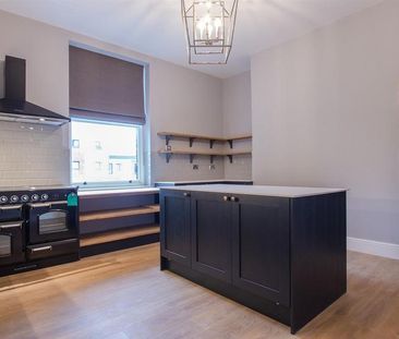 5 bedroom end of terrace house to rent - Photo 6