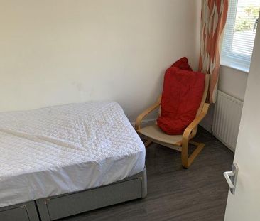 4 bedroom house share to rent - Photo 2