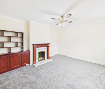 2 bedroom maisonette to rent - Photo 4