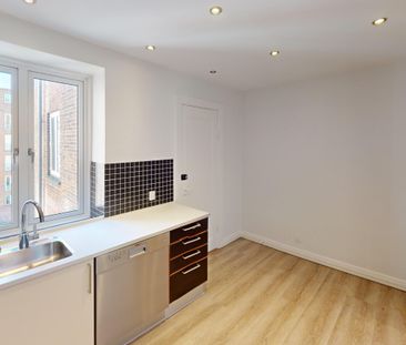 <b>SKØN 3-VÆRELSES LEJLIGHED MED CENTRAL PLACERING</b><br> - Foto 4