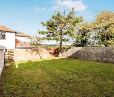 3 bedroom House To Let - Photo 2