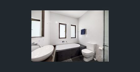 Quintessential Mosman Living Moments To Balmoral Beach - Photo 5