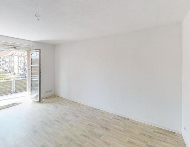 Tolle Singlewohnung mit Balkon in ruhiger Seitenstraße gelegen - Photo 1
