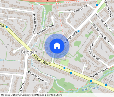 FULLY FURNISHED WITH A BED AND WARDROBE, £700/month - Photo 1