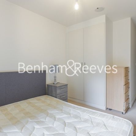 2 Bedroom flat to rent in Boulevard Drive, Colindale, NW9 - Photo 1