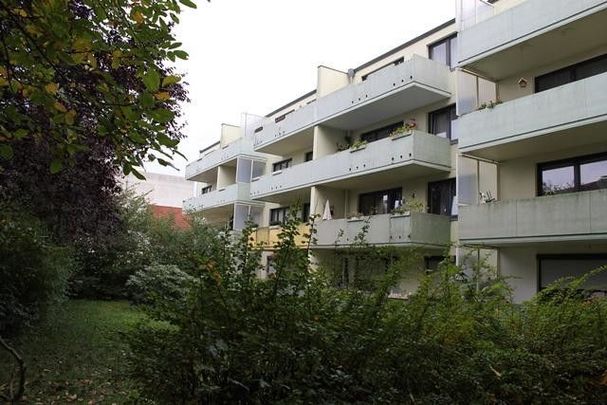 Rundum wohlfühlen: gemütliche 1,5-Zimmer-Wohnung Frisch saniert! - Foto 1