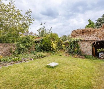 1 bedroom ground floor flat to rent - Photo 1