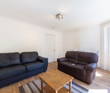 2 bed apartment to rent in Orchard Place, Jesmond, NE2 - Photo 2