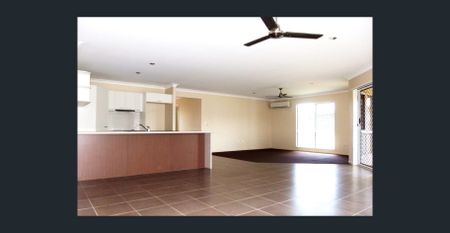 Spacious Family Home in a Quiet Location - Photo 2