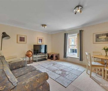 Compton Court, Crowder Close, North Finchley, London, N12 - Photo 4