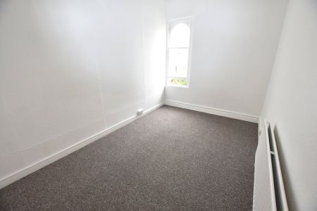 Clarendon House, Clampet Lane, Teignmouth, Devon, TQ14 - Photo 2