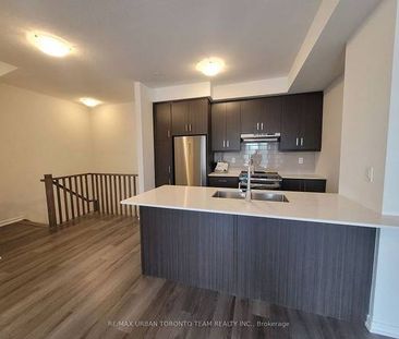 Jane and Highway 7 Beautiful 2Bdrm Twnhouse Open Concept Kitchen, Liv - Photo 1