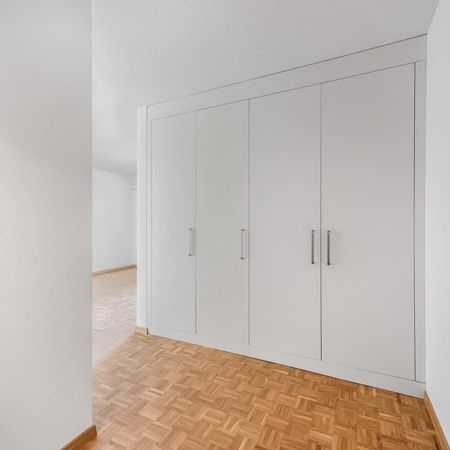 Attractive home with modern amenities - Photo 3