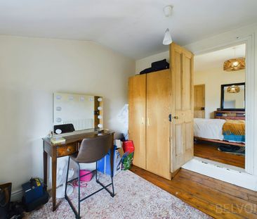 Terraced House to rent on - Photo 1