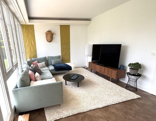 5.5-room luxury apartment with large garden - Photo 1