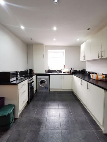 5 bedroom house to rent - Photo 4