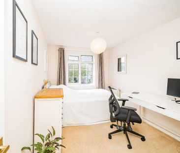 Croft Road, Aylesbury - Photo 2