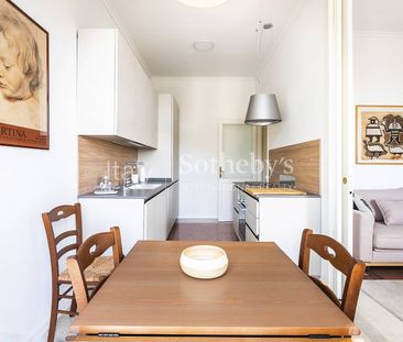Bright and elegant apartment in the San Giovanni neighborhood - Photo 2
