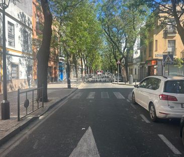 Piso en alquiler en Cerro Amate - Photo 1