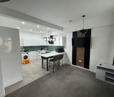 1 bedroom in a house share to rent - Photo 6