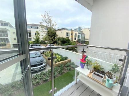 Alum Grange, 1 Burnaby Road, Bournemouth, Dorset, BH4 - Photo 2