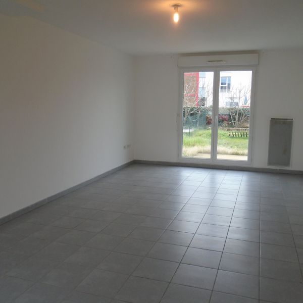 Location Maison 4 pièces 79m² LAUNAGUET 31140 - Photo 1