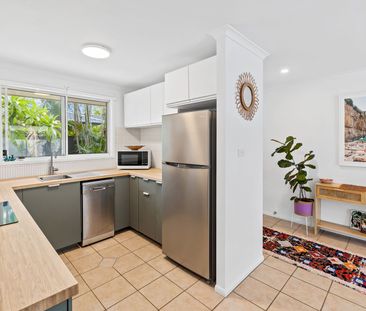 Immaculate Unit in Prime Suffolk Park Location - Photo 6