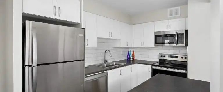 Promenade Gardens — 2 Bedroom - Photo 1