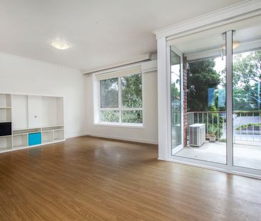 Offering the Camberwell lifestyle! - Photo 2