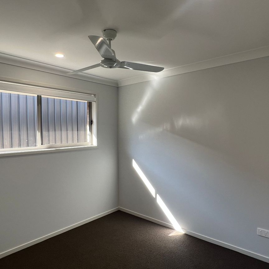 2 BEDROOM DUPLEX - Photo 1