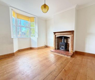 3 bedroom terraced house to rent - Photo 1