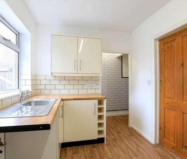 Poplar Road, Finedon, NN9 - Photo 6