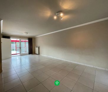 Gezellige rijwoning met 3 slaapkamers, terrastuin en garage te Kachtem - Foto 2