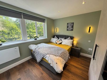 6 bedroom terraced house to rent - Photo 2