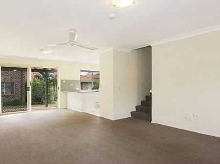 Contemporary Living in the Heart of Nerang! - Photo 5