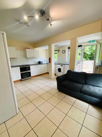 6 bedroom semi-detached house to rent - Photo 5