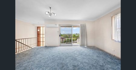 2 - Storey 3bed 1bath on upper level and 2 renovated multipurpose bed rooms 1 bath at downstairs. - Photo 4