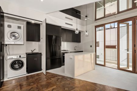 Boutique Living in the Heart of Balmain - Photo 3