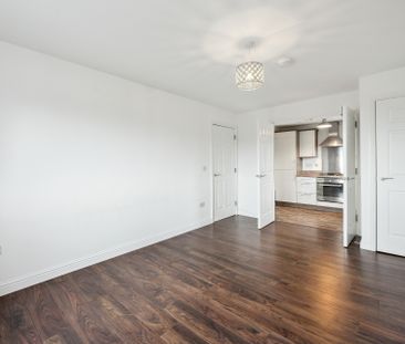 Erskine Street - Photo 1