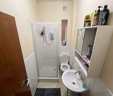 2 bedroom private hall to rent - Photo 5