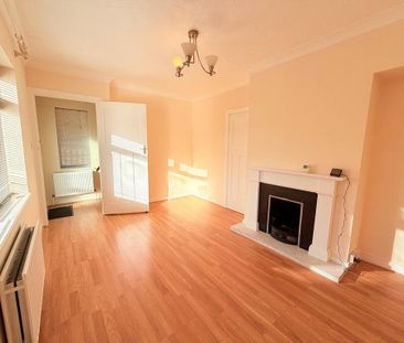 2 bedroom cottage to rent - Photo 1