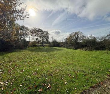 Redwell Wood Farmhouse, Ridge, EN6 - Photo 2