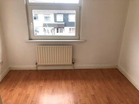 26 The Cherry Walk, Carrickfergus, BT38 8EP - Photo 4