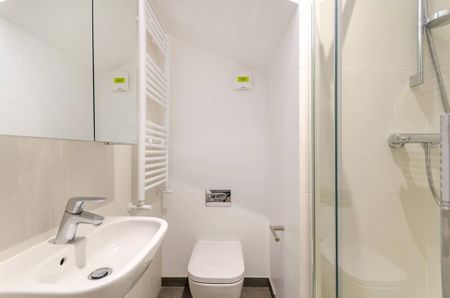 2 bedroom flat to rent - Photo 5