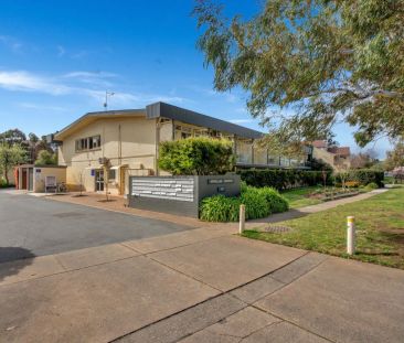 27/47 McMillan Crescent, Griffith. - Photo 2