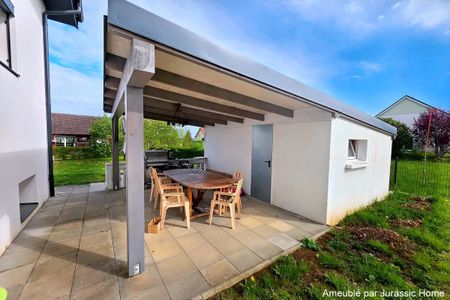 Luminous apartment of 70 m² on the 1st floor Pleasant living environment - Photo 2