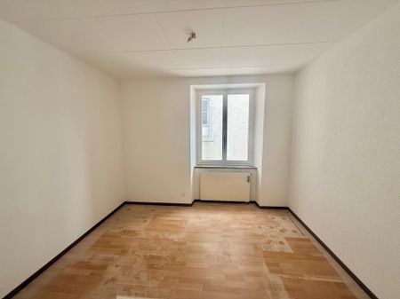 Charmant 3.5 pièces lumineux au centre de St-Imier - Photo 2
