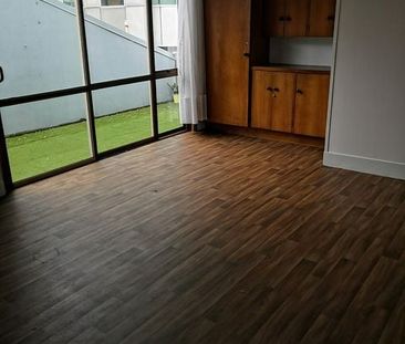 LOCK AND LEAVE !! Otahuhu 3BR Apartment w/ Balcony - Photo 4