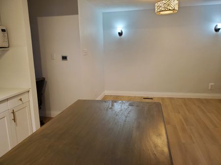 For Lease - 27 Lambton Avenue, Toronto, Ontario - Photo 2