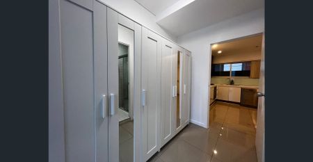 Fully Furnished Studio Newly renovated And Close to CBD - Photo 3